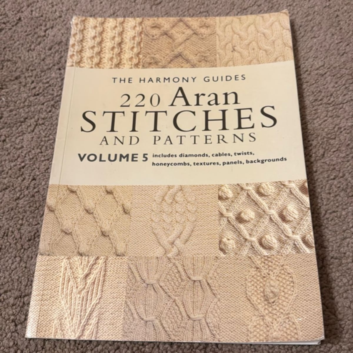 220 Aran Stitches and Patterns by