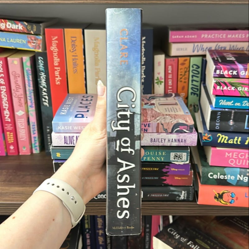 City of Ashes by Cassandra Clare