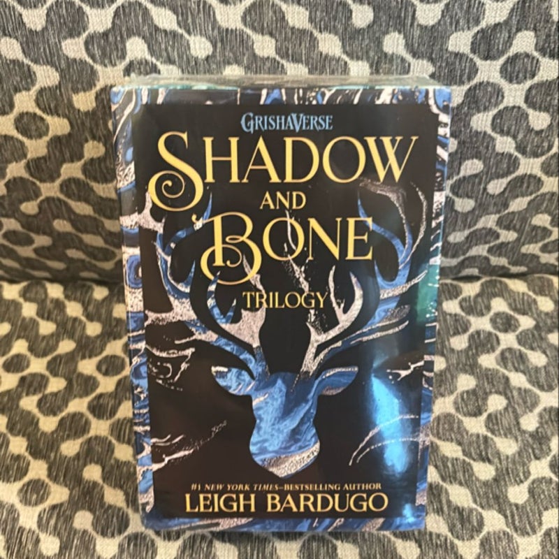 The Shadow and Bone Trilogy Boxed Set