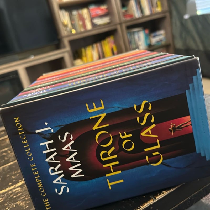 Throne of Glass Paperback Box Set