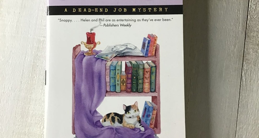  Checked Out (Dead-End Job Mystery): 9780451466334: Viets,  Elaine: 圖書