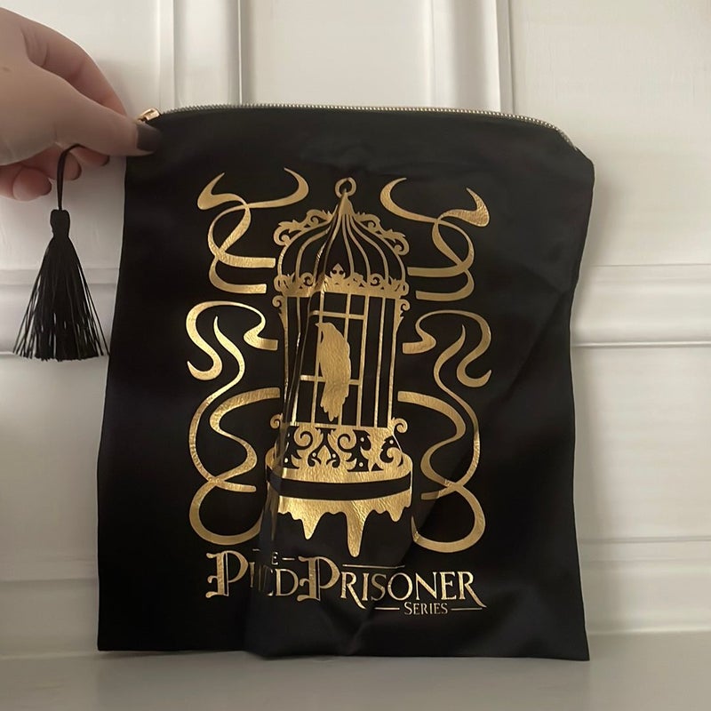 Plated Prisoner Velvet Kindle Bag