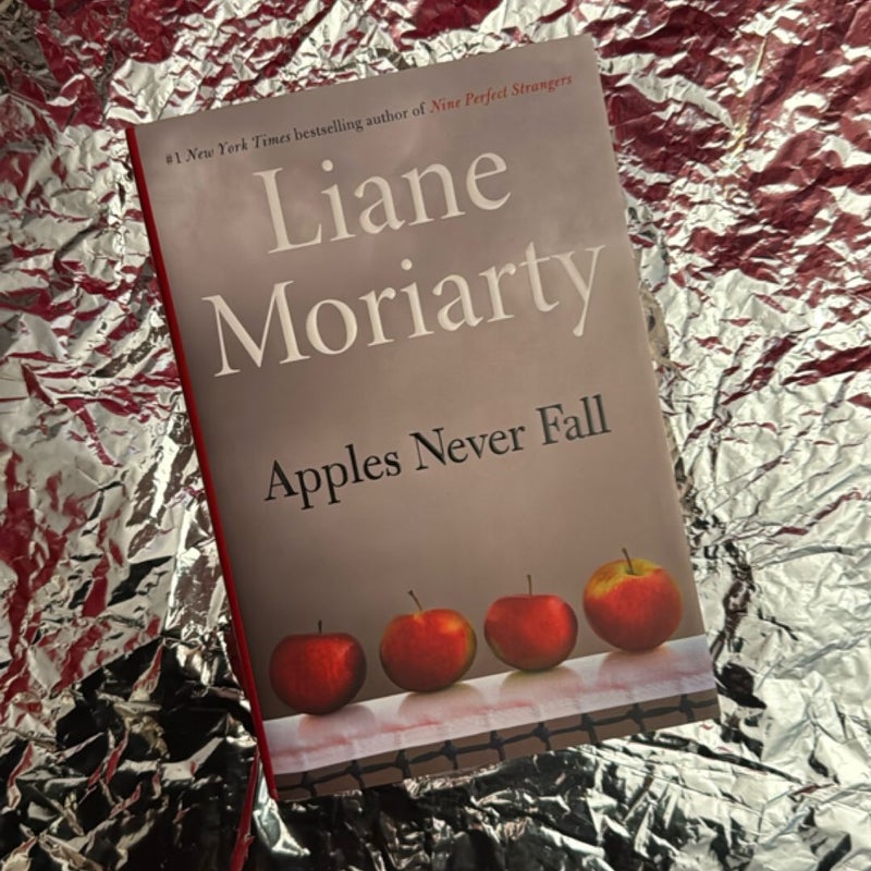 Apples Never Fall
