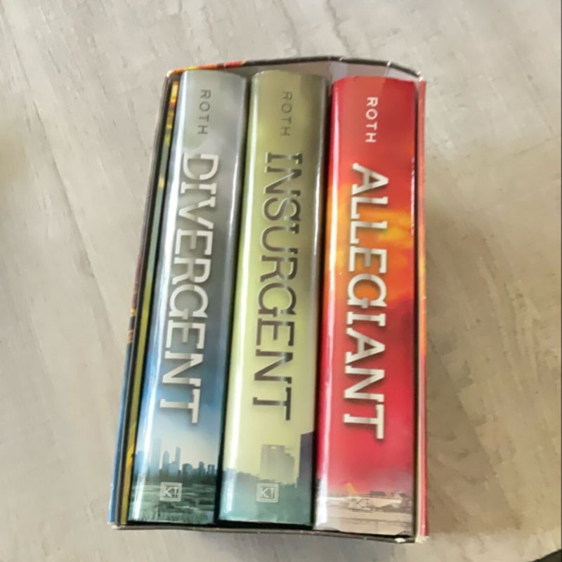 Divergent Series 3-Book Box Set