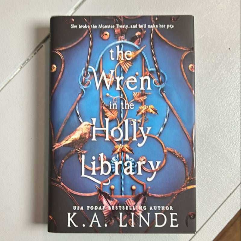 The Wren in the Holly Library (Deluxe Limited Edition)