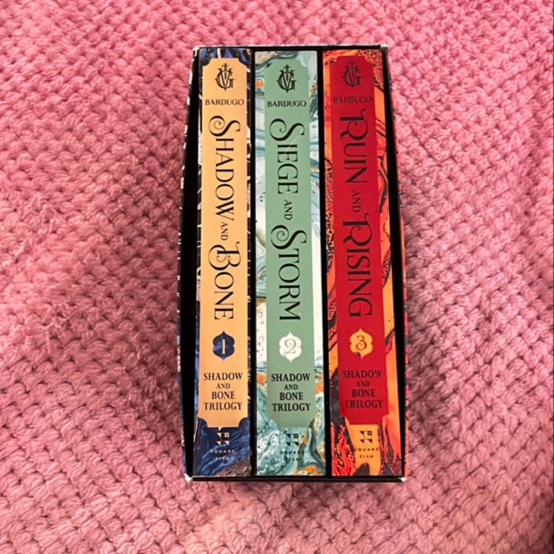 The Shadow and Bone Trilogy Boxed Set