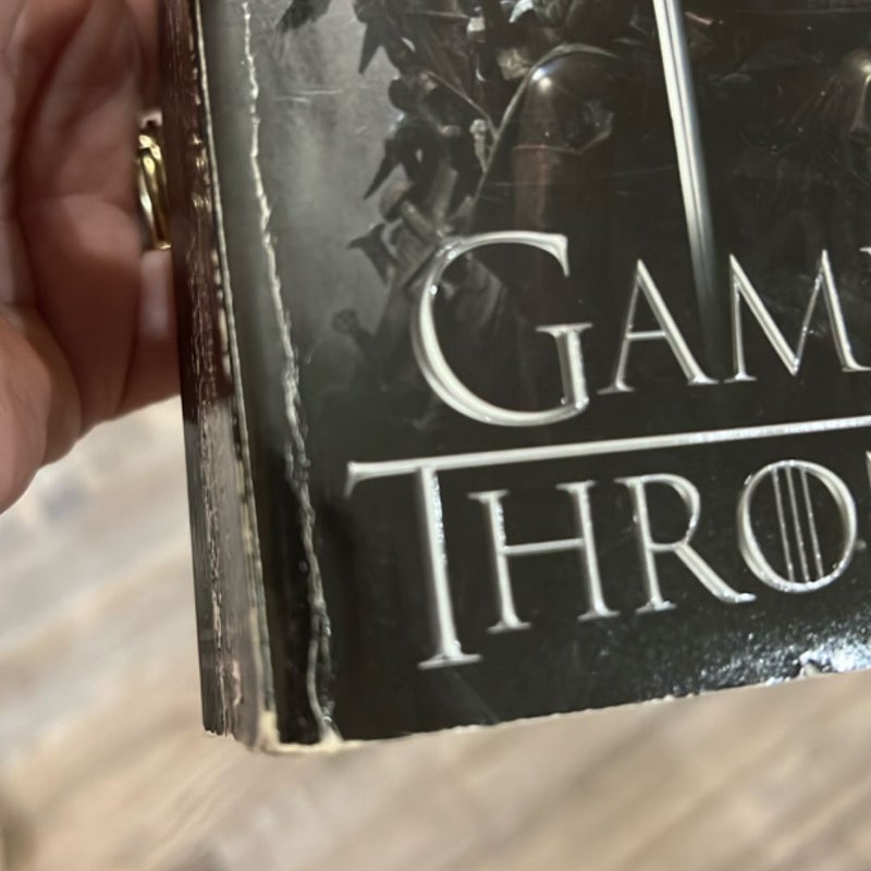 A Game of Thrones (Mass Market Size, HBO Tie-In Edition)