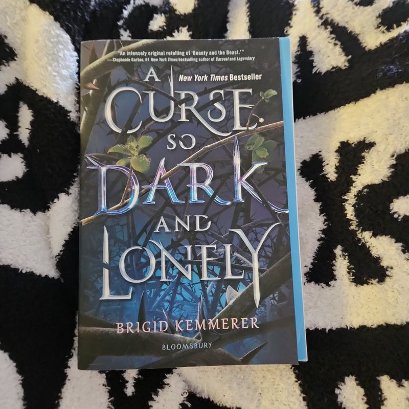 A Curse So Dark and Lonely (Like New)