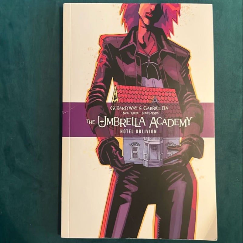 The Umbrella Academy Volume 3: Hotel Oblivion