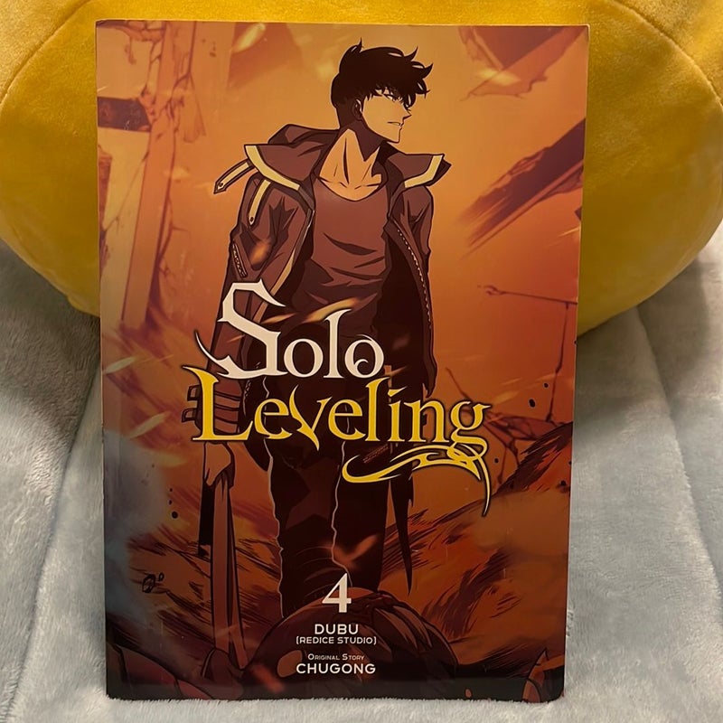 Solo Leveling, Vol. 4 (comic) by DUBU; Chugong, Paperback | Pangobooks