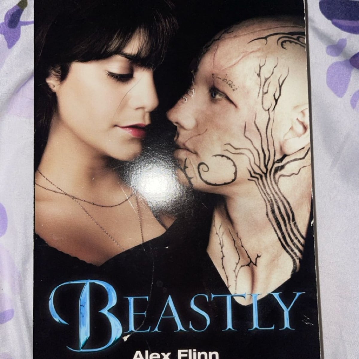 Beastly by Alex Flinn, Paperback Pangobooks