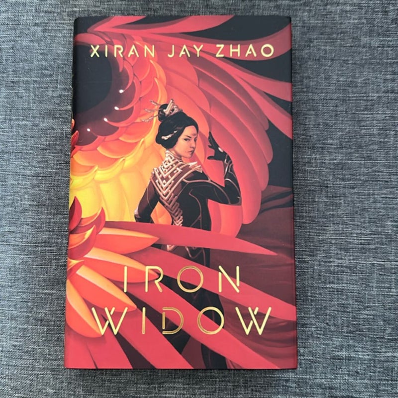 Iron Widow Illumicrate 