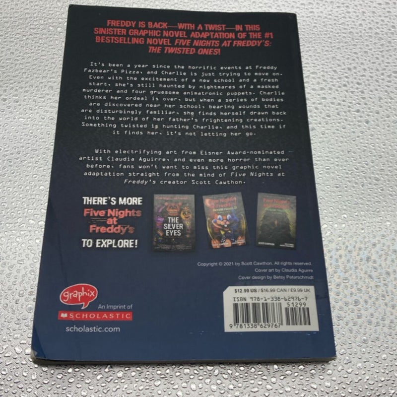 The Twisted Ones (Five Nights at Freddy's Graphic Novel #2)