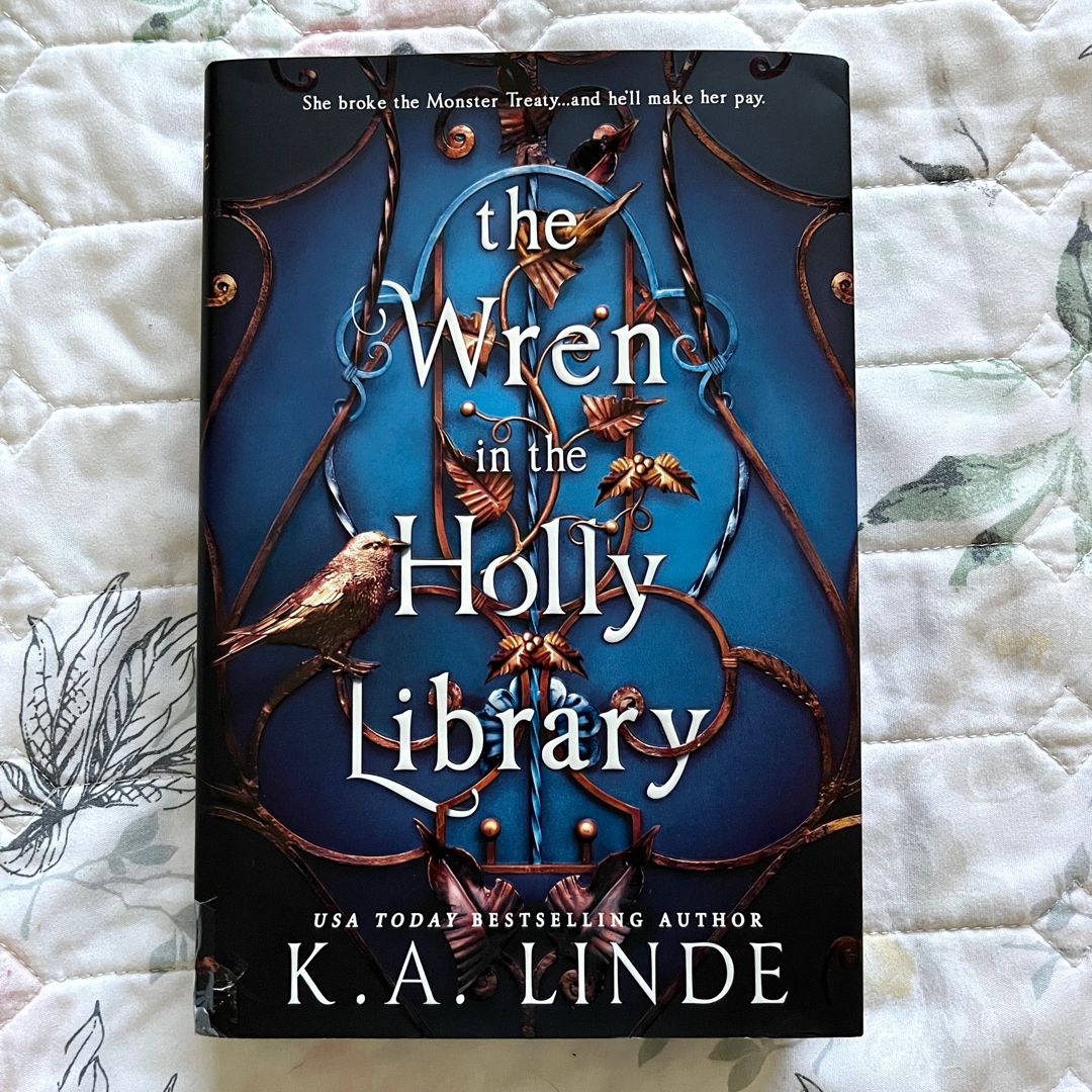 The Wren in the Holly Library (Deluxe Limited Edition)