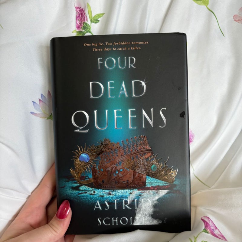 Four Dead Queens