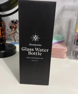 Illumicrate Glass water bottle 