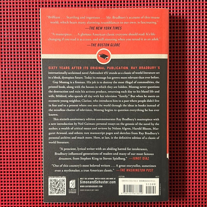 Fahrenheit 451 (60th Anniversary Edition) by Ray Bradbury; Neil Gaiman  (introduction), Paperback | Pangobooks