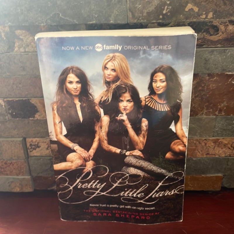 Pretty Little Liars TV Tie-In Edition