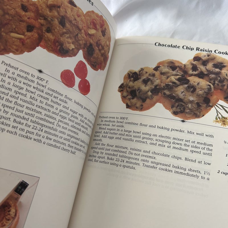 Mrs. Fields' Cookie Book