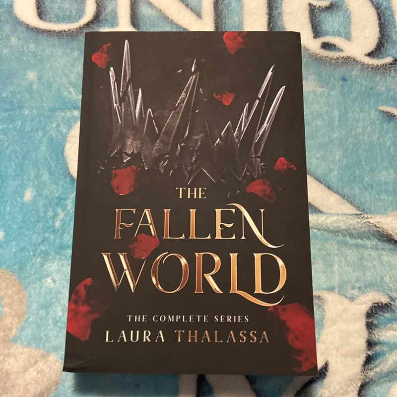 The Fallen World by Laura Thalassa, Paperback | Pangobooks