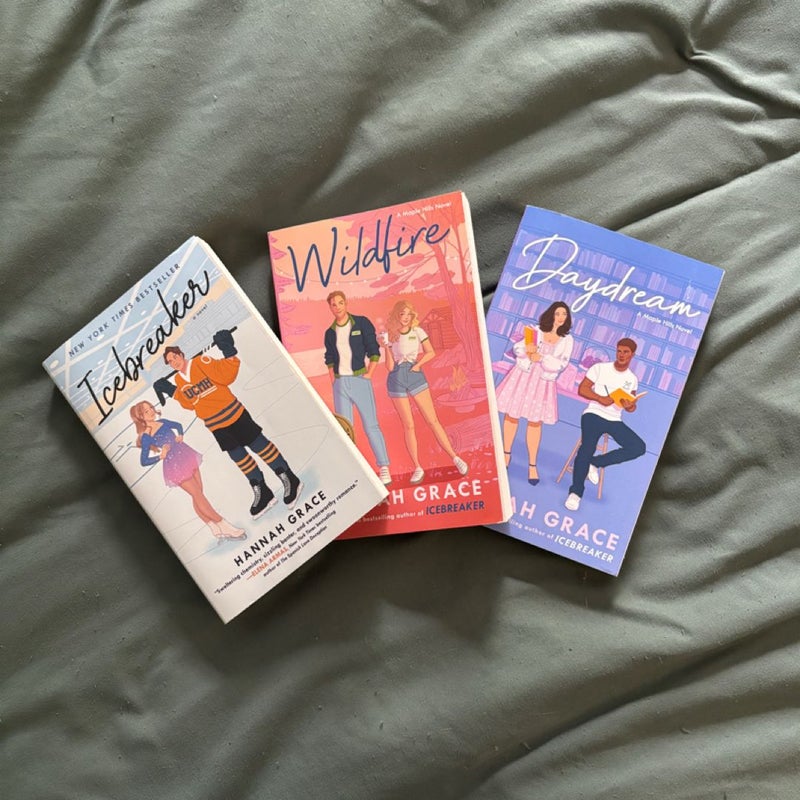 Icebreaker, Wildfire, Daydream bundle / Maple hills series 