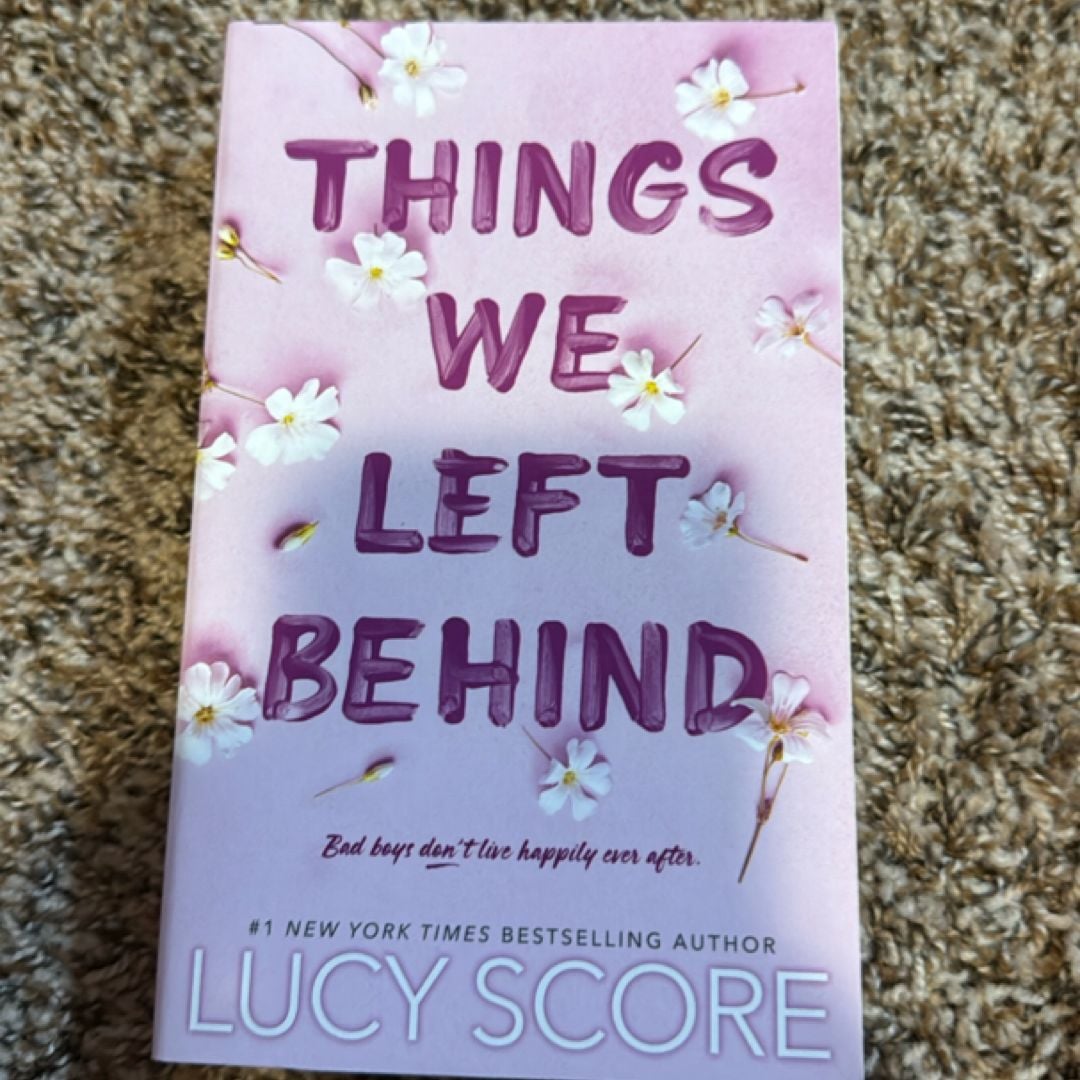 Things We Left Behind by Lucy Score, Paperback | Pangobooks