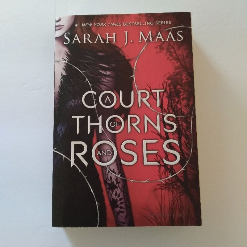 A Court of Thorns and Roses OOP