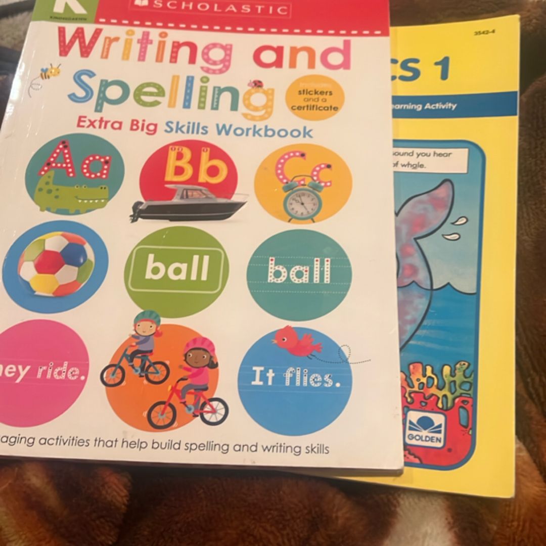 Writing and Spelling Kindergarten Workbook: Scholastic Early Learners (Extra Big Skills Workbook)