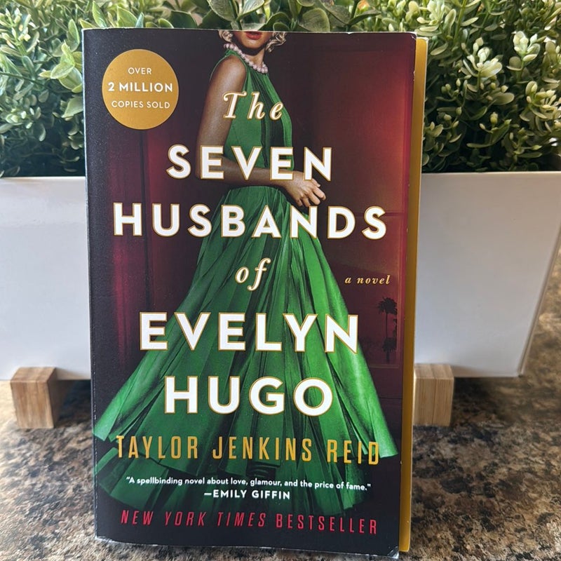 The Seven Husbands of Evelyn Hugo