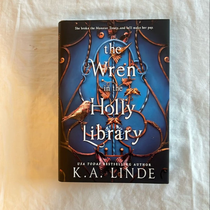 The Wren in the Holly Library (Deluxe Limited Edition)