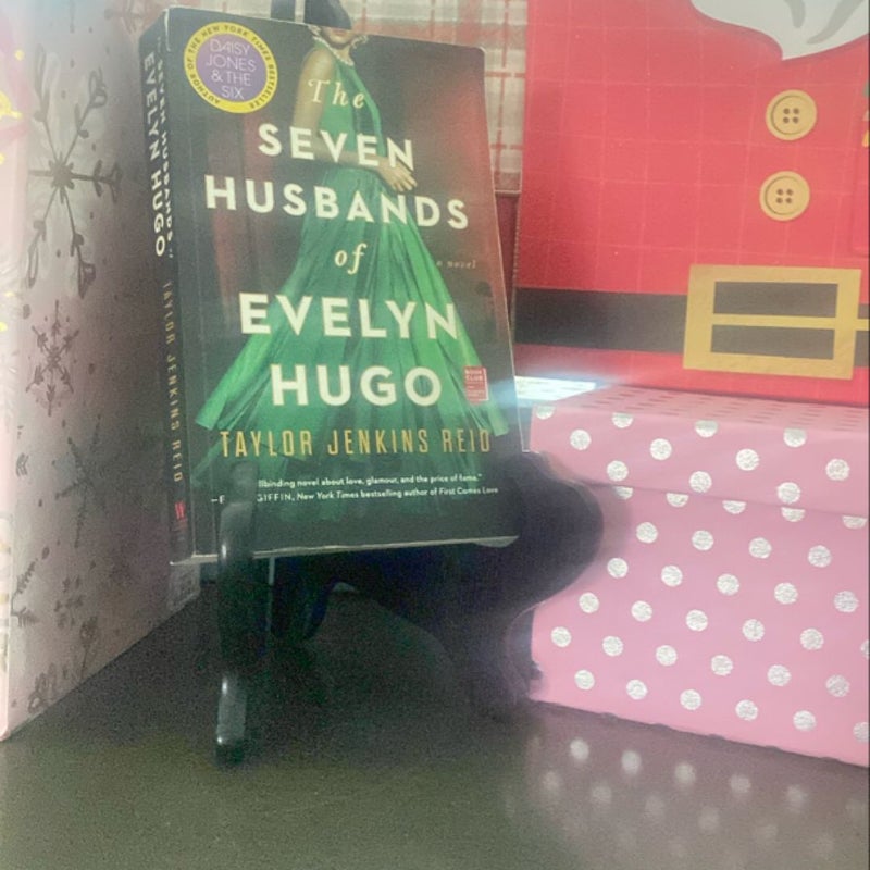 The Seven Husbands of Evelyn Hugo