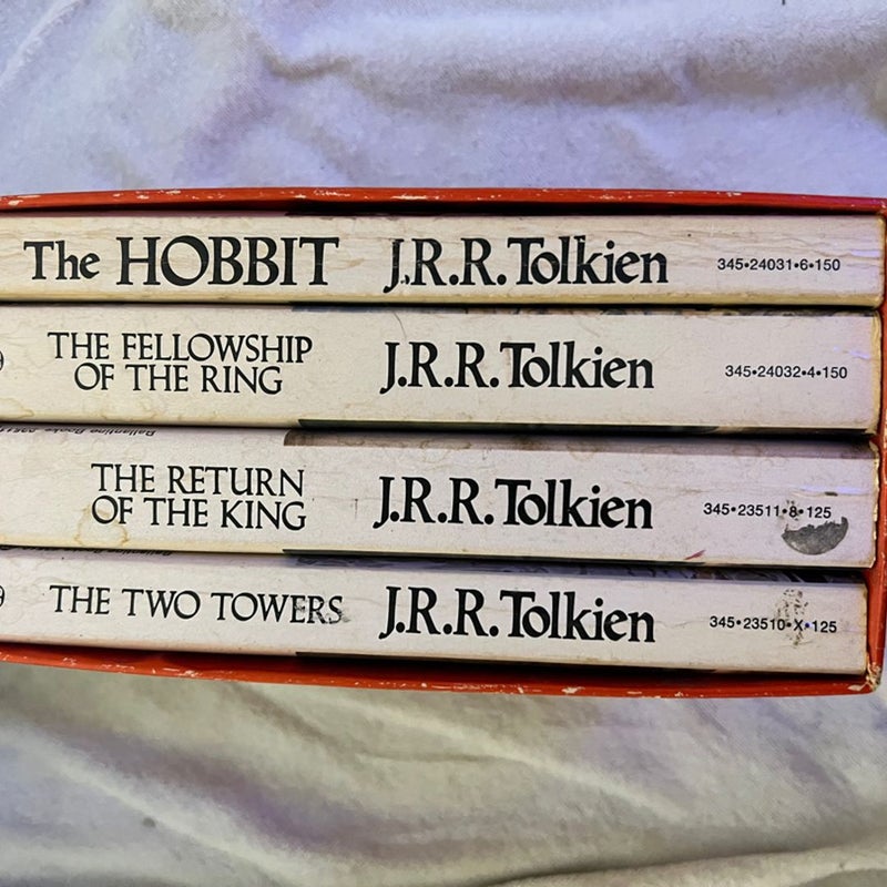 The Lord of the Rings and The Hobbit by J.R.R. Tolkien PB Red Box Set 1973 print