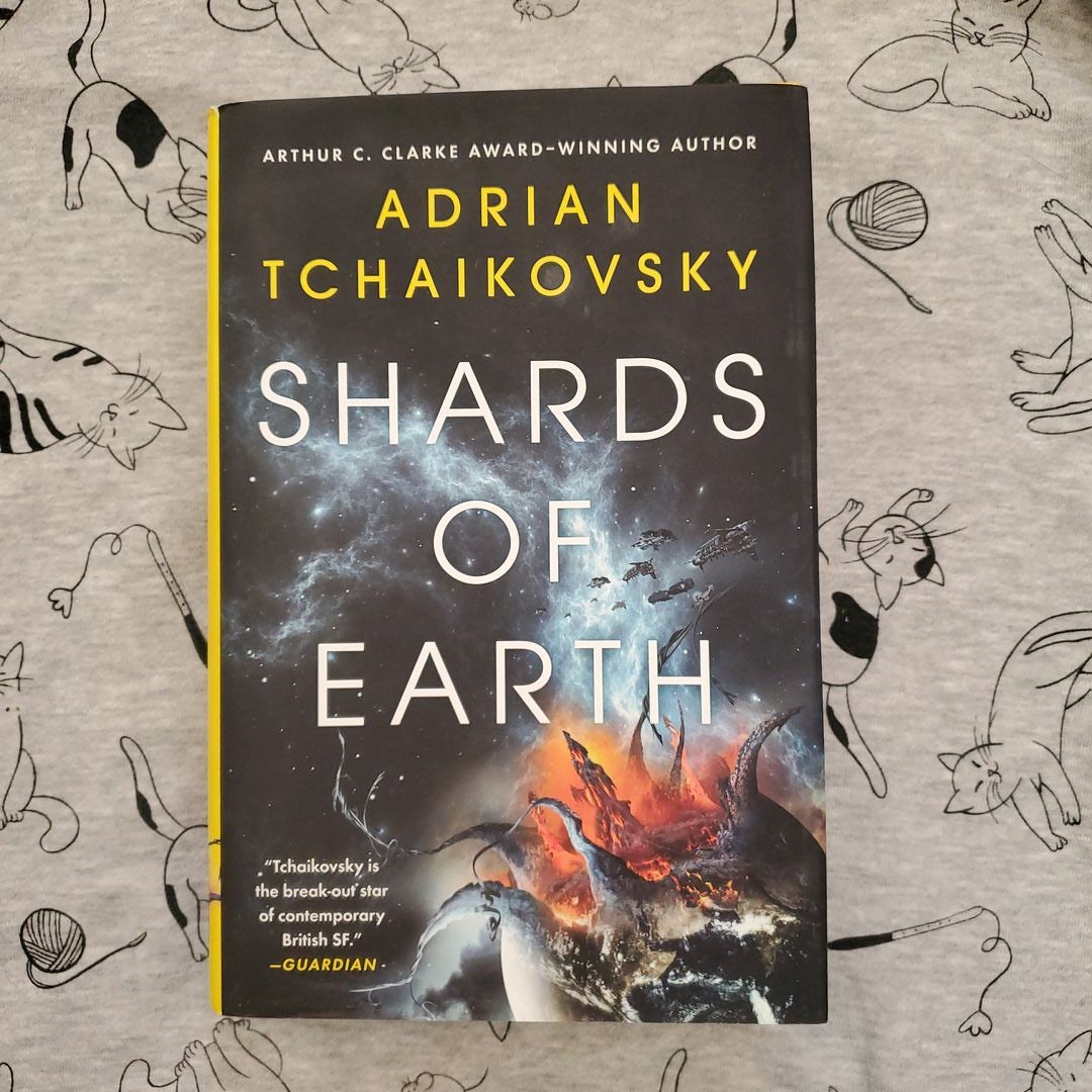 Shards of Earth by Adrian Tchaikovsky, Hardcover Pangobooks