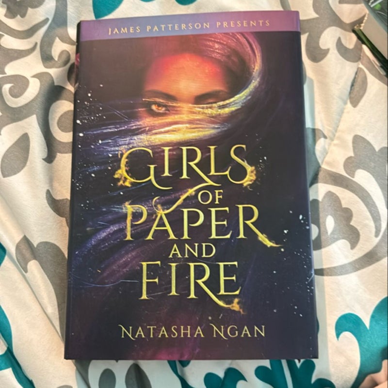 Girls of paper and fire 