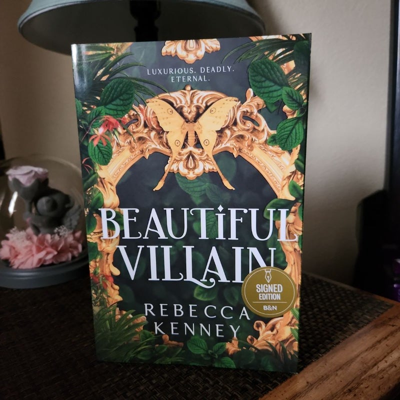 (SIGNED) Beautiful Villain