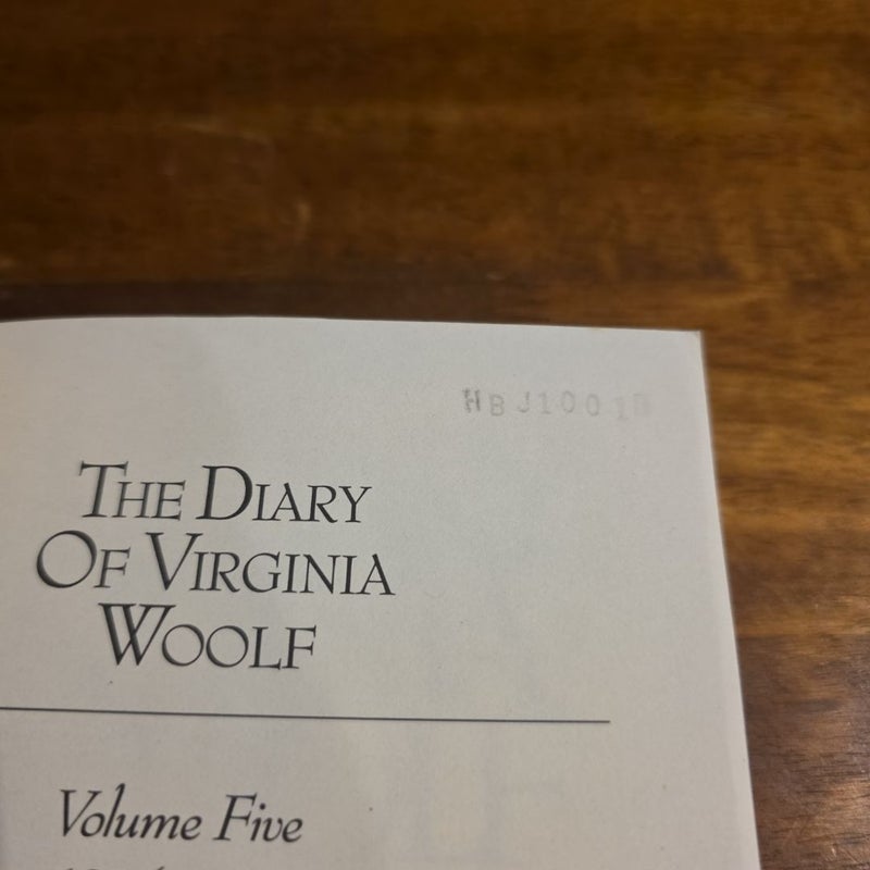 VINTAGE 1985 The Diary of Virginia Woolf, Volume Five (1936-1941) [Edited by Anne Olivier Bell, Assisted by Andrew McNeillie]
