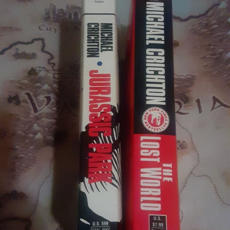 Jurassic Park and Lost World paperback book lot 