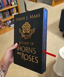 A Court of Thorns and Roses Collector's Edition