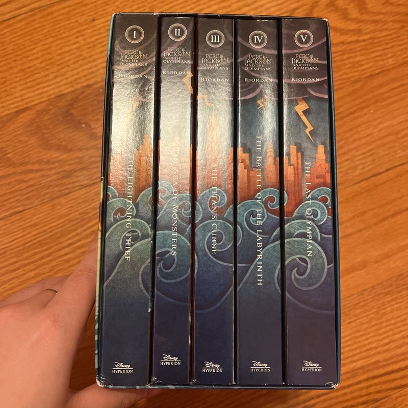 Percy Jackson and the Olympians 5 Book Paperback Boxed Set (new Covers W/poster)