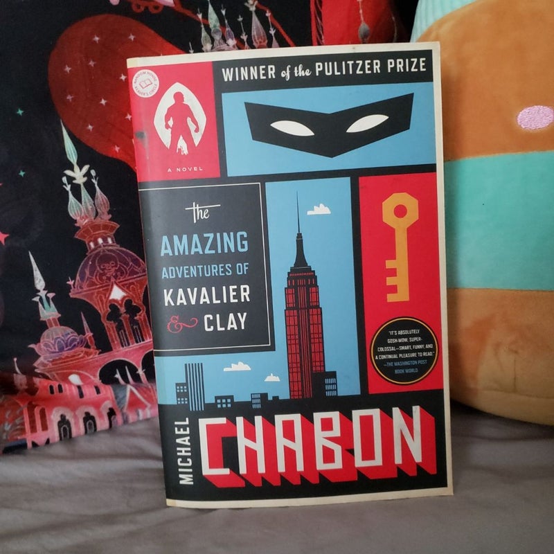 The Amazing Adventures of Kavalier and Clay (with Bonus Content)