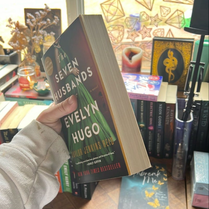 The Seven Husbands of Evelyn Hugo