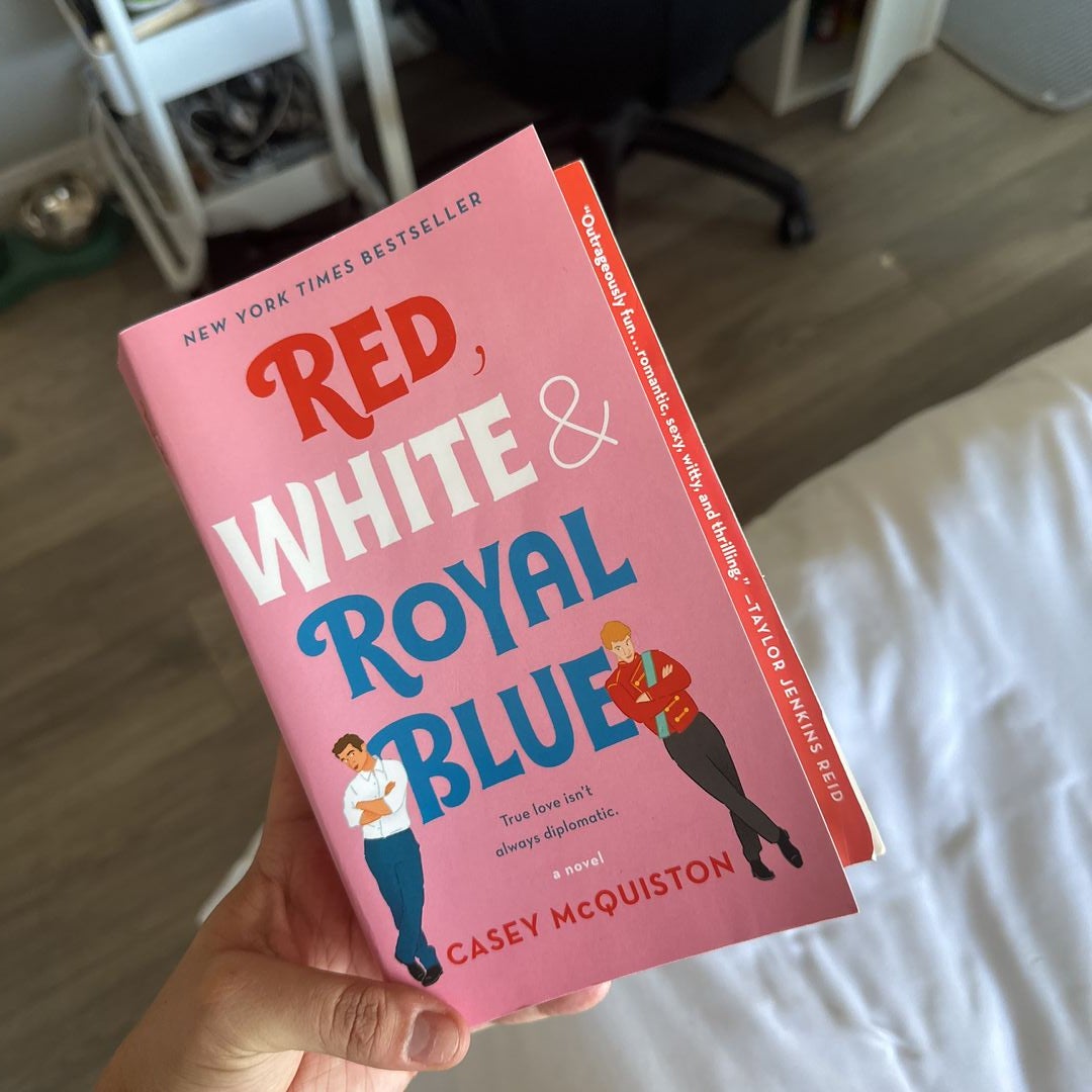  Red, White & Royal Blue: A Novel: 9781250316776: McQuiston,  Casey: Books