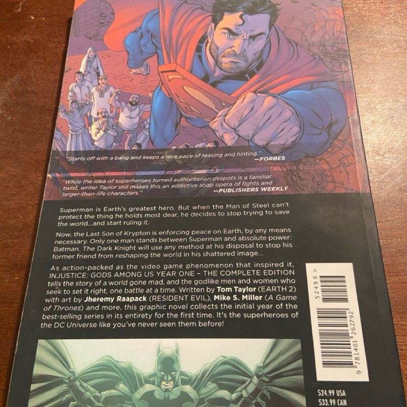 Injustice: Gods among Us Year One: the Complete Collection