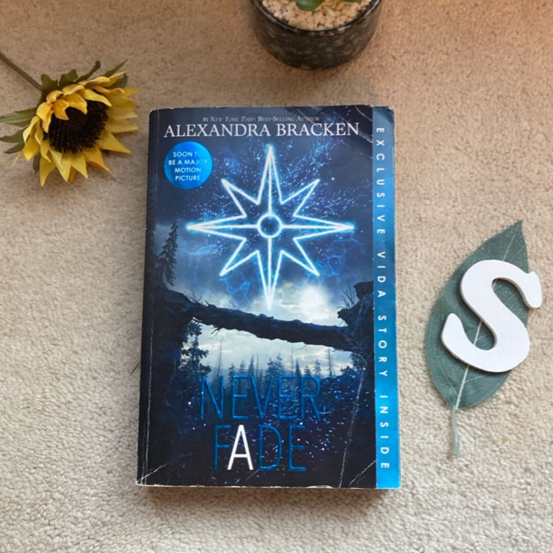 The Darkest Minds Books 1 & 2