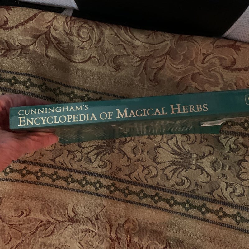 Cunningham's Encyclopedia of Magical Herbs