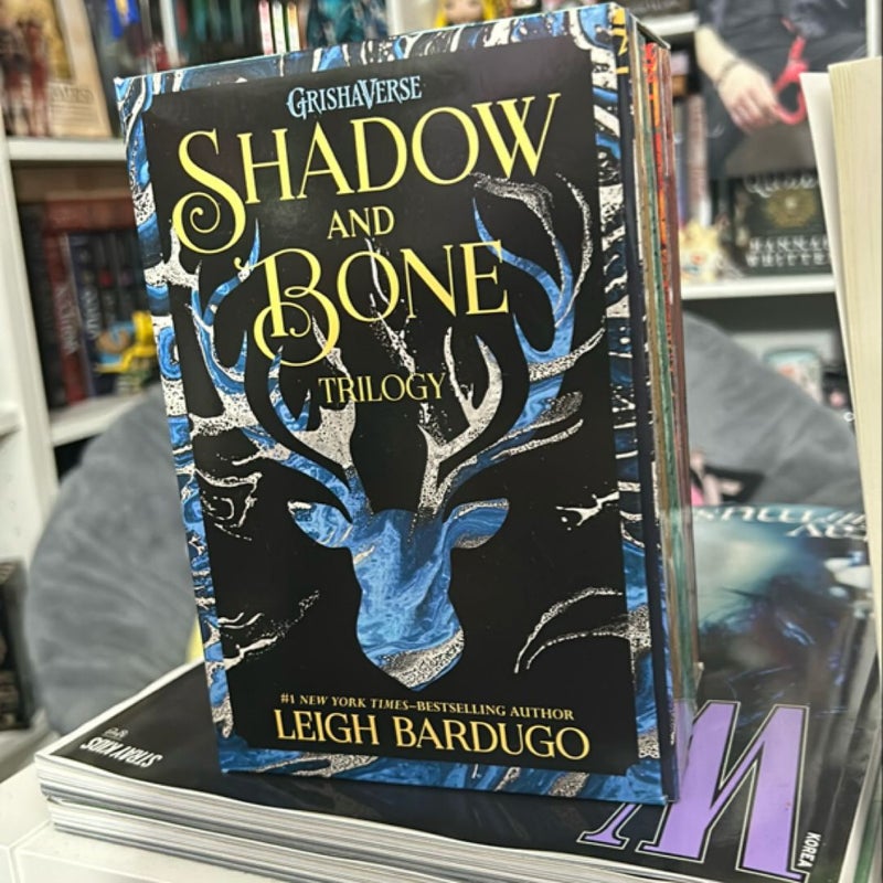 The Shadow and Bone Trilogy Boxed Set