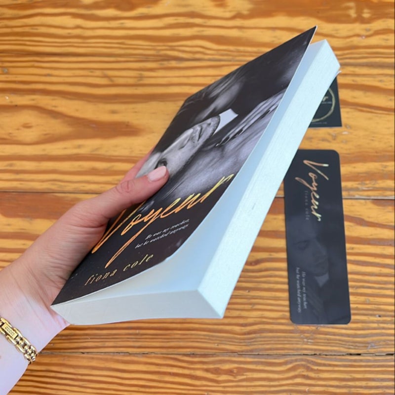 Voyeur OOP cover + bookmark (signed by author)