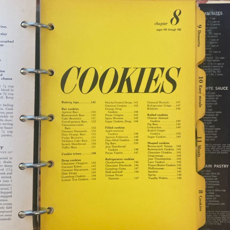 Better Homes and Gardens New Cook Book