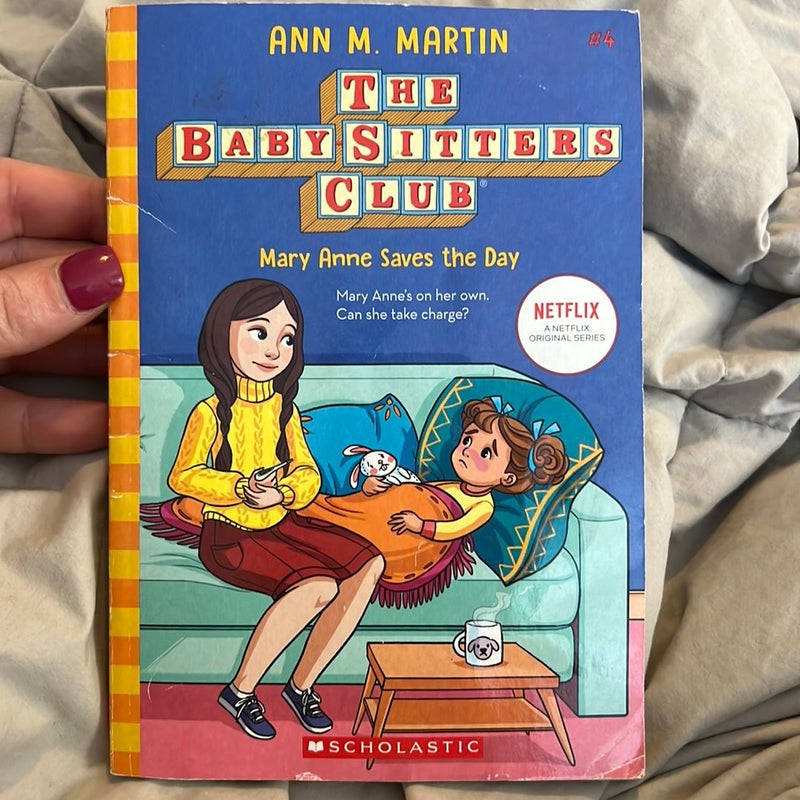 Mary Anne Saves the Day (the Baby-Sitters Club #4)