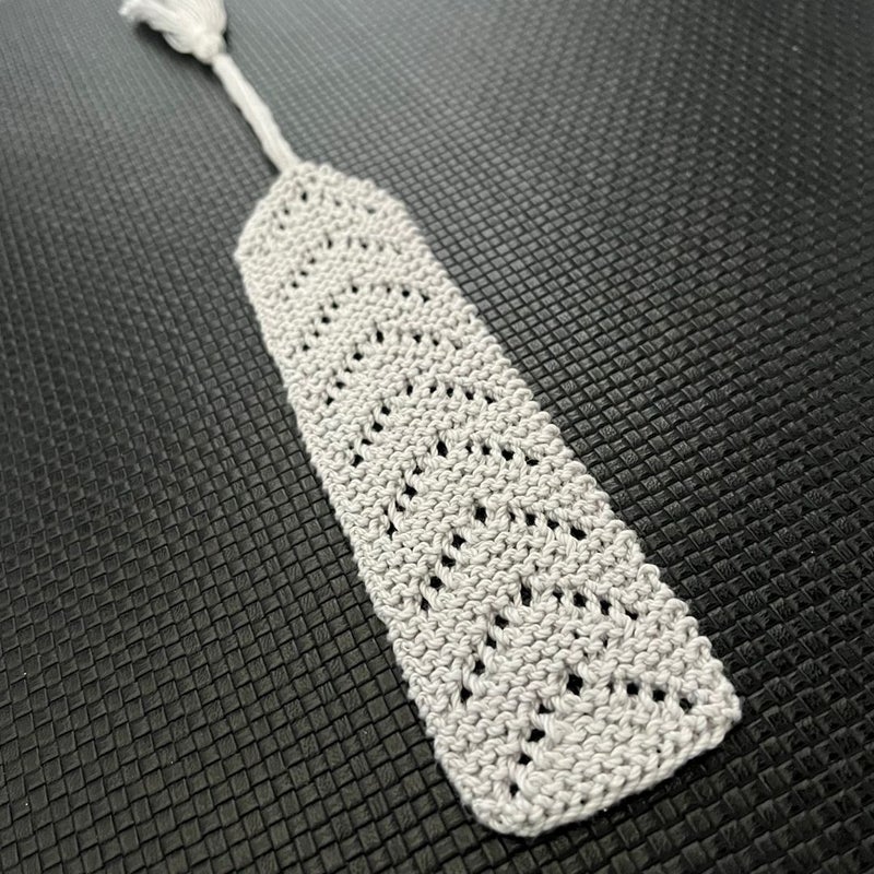 Hand Knitted Bookmark - silver grey